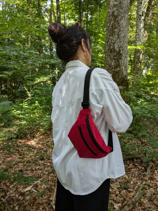 Sac banane en velours côtelé – Image 4