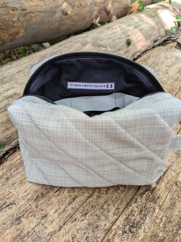 Trousse de toilette matelassée – Image 10